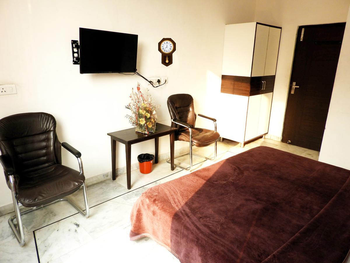 Time Square Guest House Τζαλαντάρ Εξωτερικό φωτογραφία